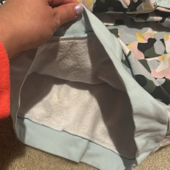 Adidas girls multi color camo fleece lined hoodie size M - Picture 6 of 7